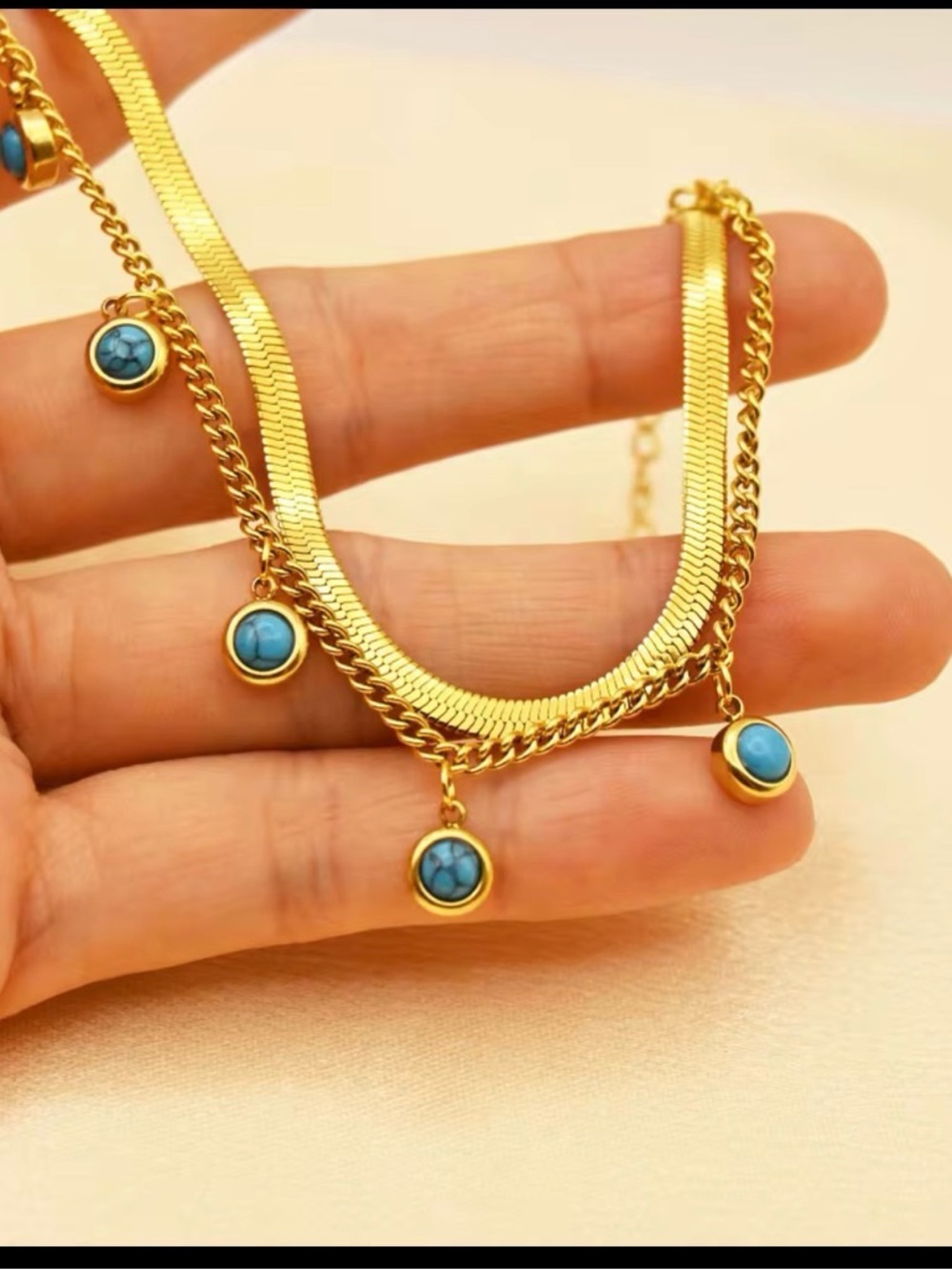 Chic 18k Gold plated stainless steel Bracelet with Turquoise Highlights